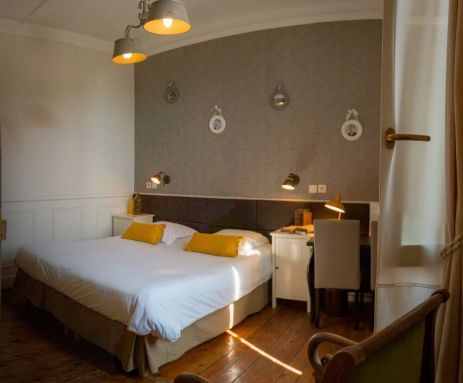 Chambre de Guy de Maupassant à Cannes