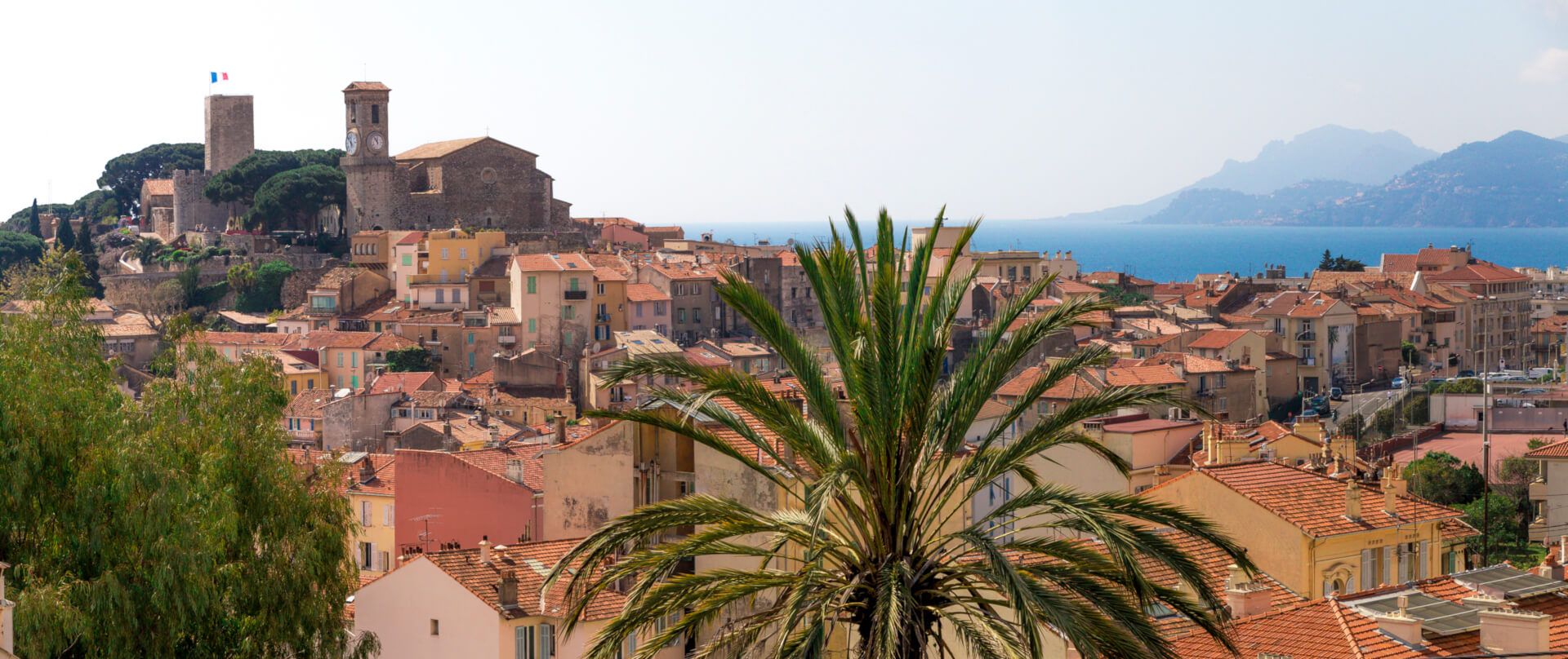 Vue de Cannes depuis l'Hôtel de Charme Chalet de l'Isère