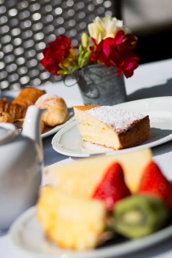 Petit déjeuner à l'Hôtel à Cannes